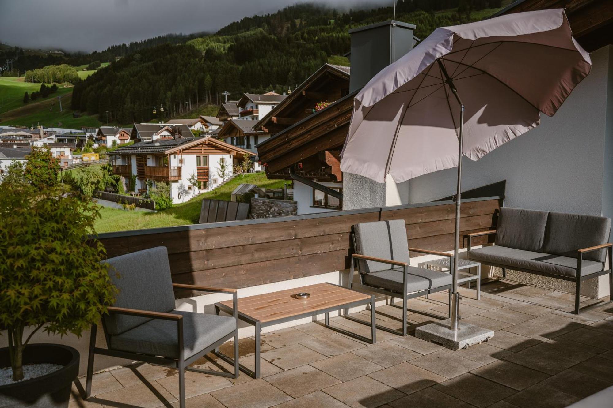 ... Mein Romantisches Hotel Toalstock Фис Екстериор снимка