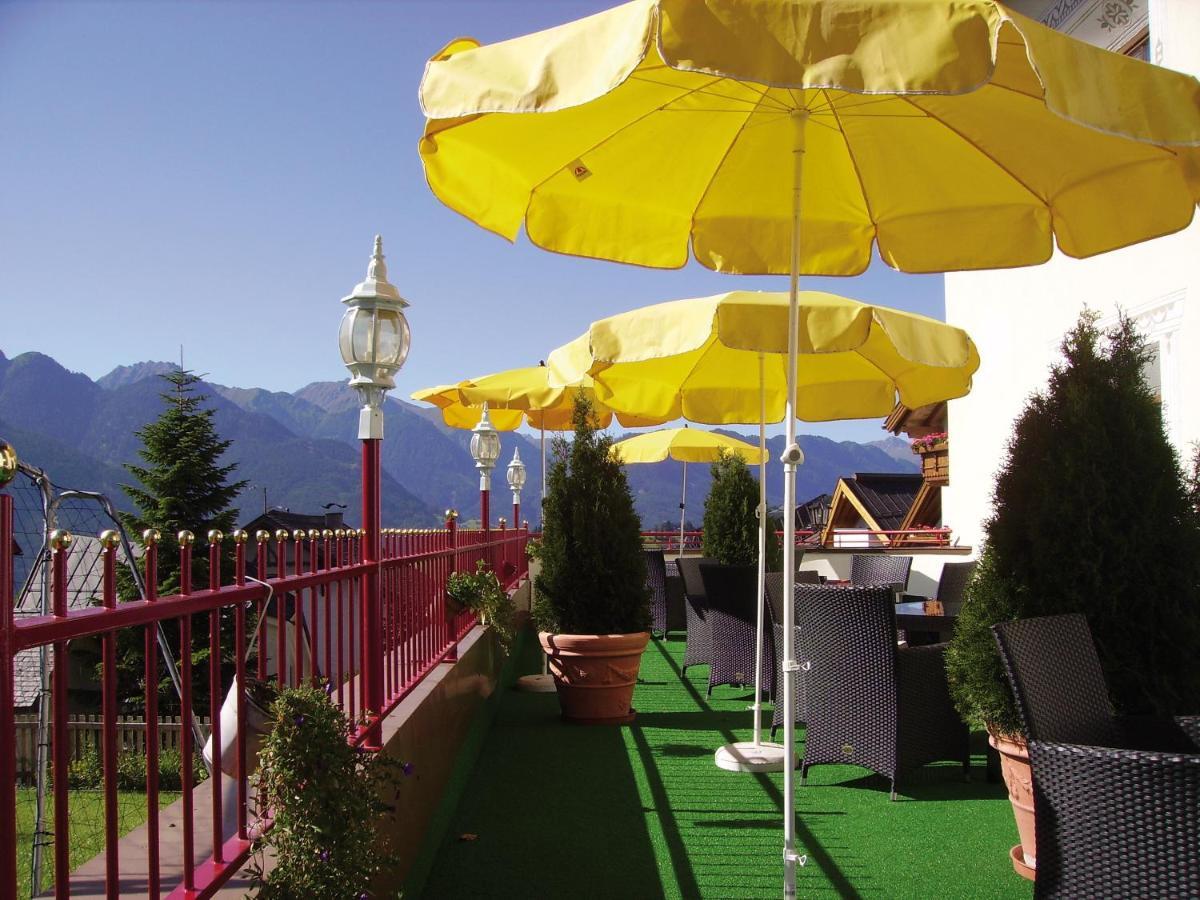... Mein Romantisches Hotel Toalstock Фис Екстериор снимка
