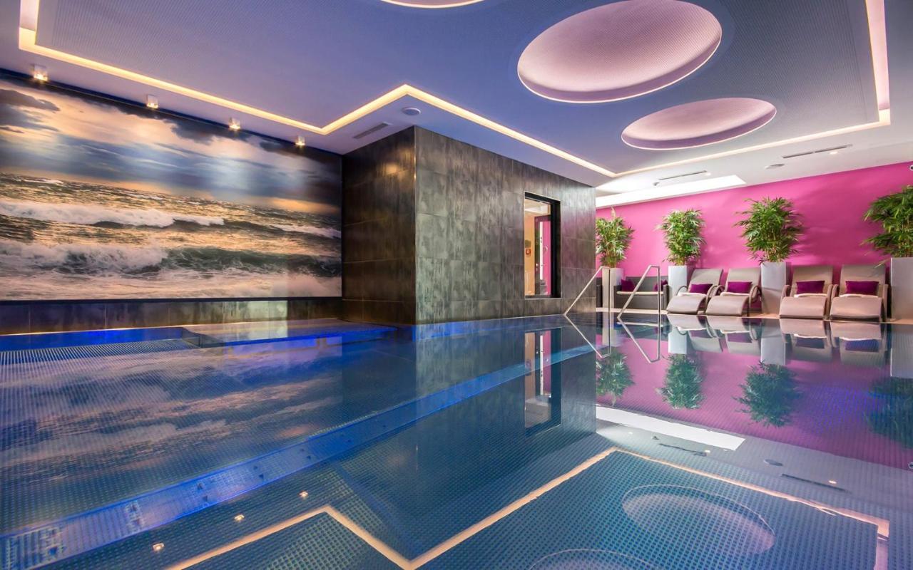 ... Mein Romantisches Hotel Toalstock Фис Екстериор снимка